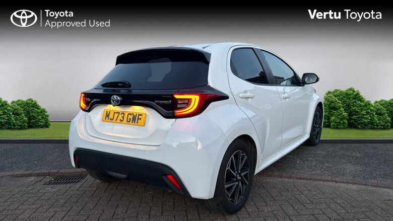 Toyota Yaris 1.5 Hybrid Design 5dr CVT Hybrid Hatchback